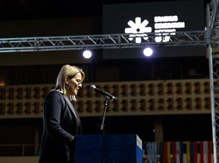 Ružica Đonlić.jpg